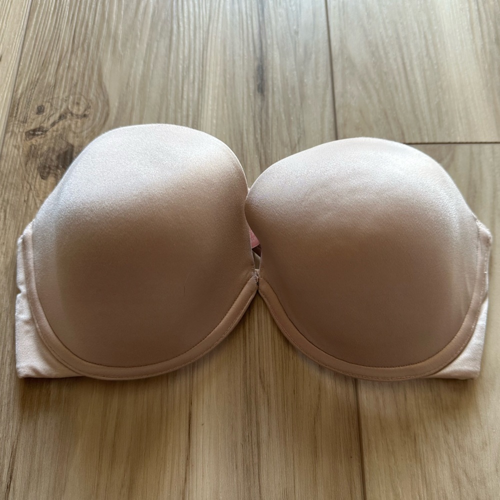 Victoria’s Secret Strapless Bra